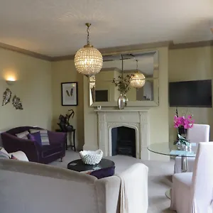 Apartment Hewlett